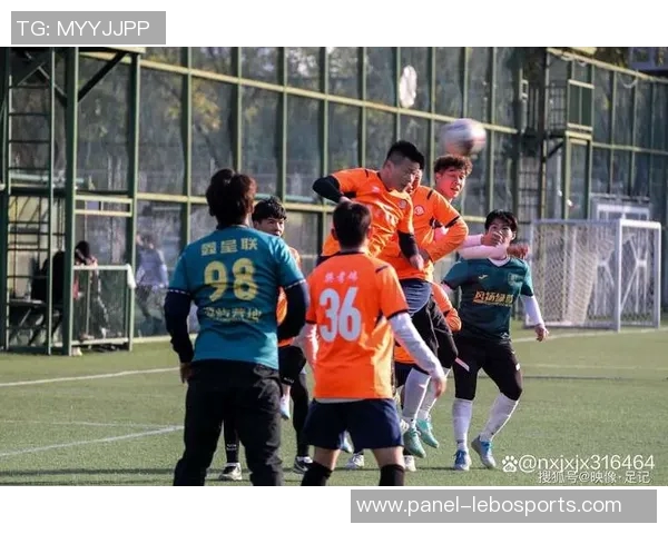 足球18号的传奇之路：从青涩少年到绿茵场上的明星之旅